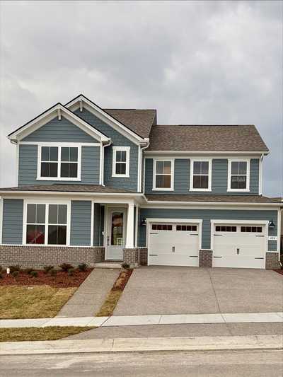 494 Carriage House Ln