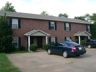 113 HICKORY TRACE