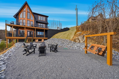 Exterior view of 550 Greenbriar Ln in Gatlinburg, TN