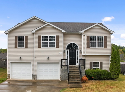 1384 Constitution Dr