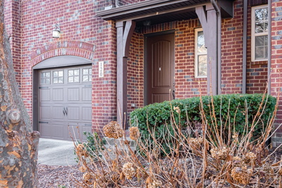 Exterior view of 120 Ambassador Pvt Cir in Hendersonville, TN