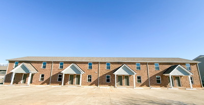 1042 W Creek Coyote Trl