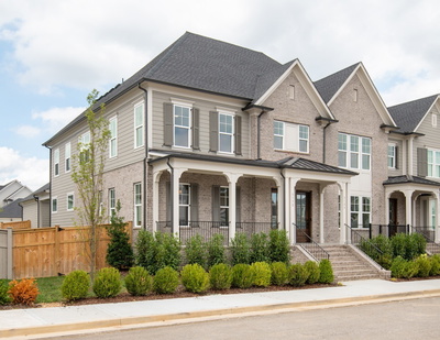 3132 Long Branch Cir