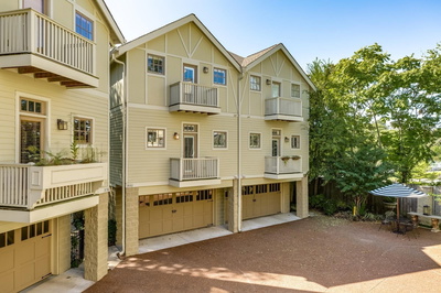 3160 Parthenon Avenue