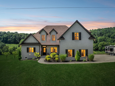 Exterior view of 700 Johnson Hollow Rd in Watertown, TN