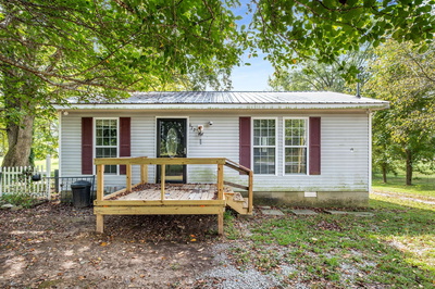 670 Old McMinnville Hwy