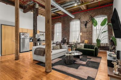 1400 Rosa L Parks Blvd