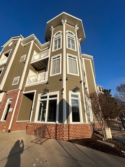 7009 Lenox Village Dr