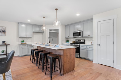 1588 Collins View Way