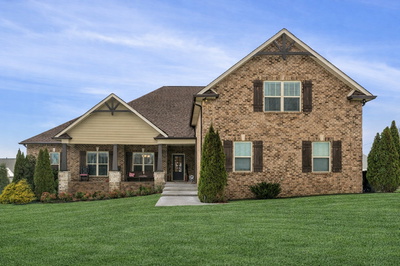 Exterior view of 4211 Sheffield Ln in Greenbrier, TN
