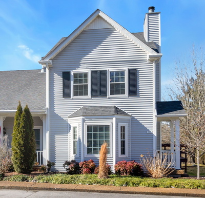 1217 Carriage Park Dr