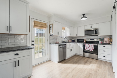 61 Rolling Meadows Dr