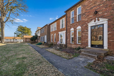 313 Huntington Ridge Dr