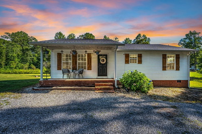 Exterior view of 103 Highland Dr in Monteagle, TN
