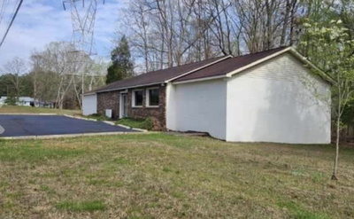 2826 Highway 100