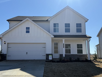 Exterior view of 3206 Ventura Ave in White House, TN