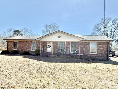 122 McIntyre Rd