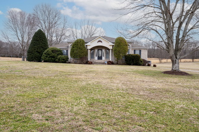 205 Meadowlark Ct