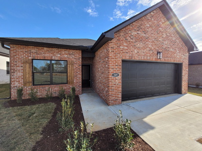 209 Sandalwood Way