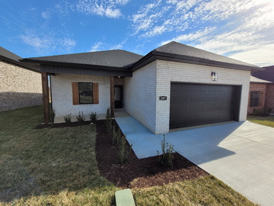 207 Sandalwood Way