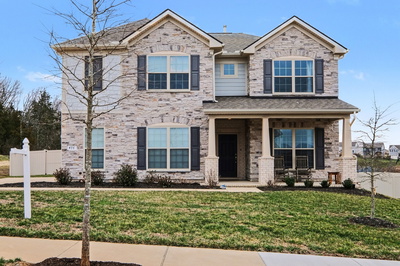 Exterior view of 476 Norman Way in Hendersonville, TN