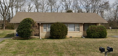Exterior view of 1607 E Blairmont Dr in Lebanon, TN