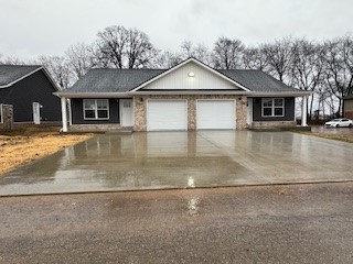 105 Mace Ln