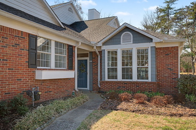 Exterior view of 231 Green Harbor Rd in Old Hickory, TN