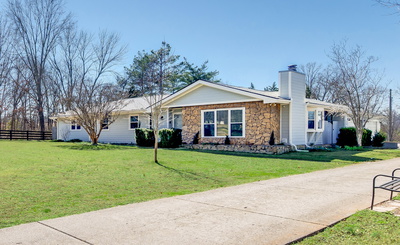 Exterior view of 6736 Walnut Hills Dr in Brentwood, TN