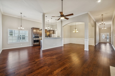 1008 Meadowview Ln