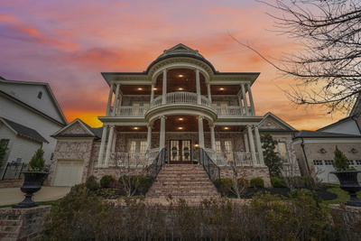 813 Stonewater Blvd