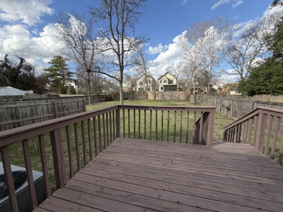 1012 Caldwell Ln