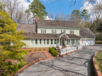 Exterior view of 1301 Woodhill Drive in Chattanooga, TN