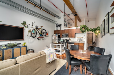 1350 Rosa L Parks Blvd