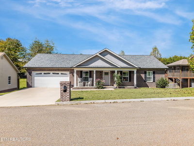 3833 Hillside Terrace Lane