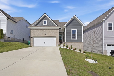 6132 Saxlingham Pl