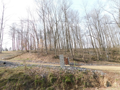 150 W John Davis Rd