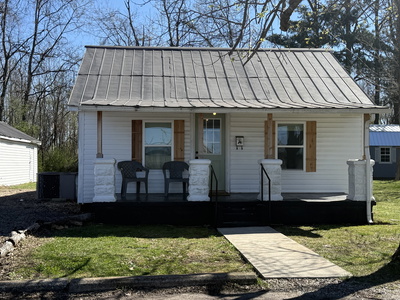 219 Cedar St