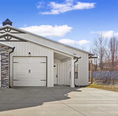 176 BAINBRIDGE DRIVE