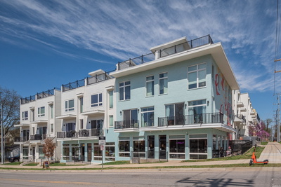345 Douglas Ave