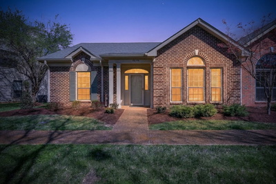 8048 Sunrise Cir