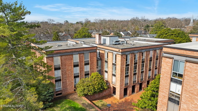 Exterior view of 1400 Kenesaw Ave in Knoxville, TN