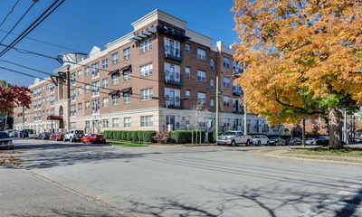 Exterior view of 3000 Vanderbilt Pl in Nashville, TN