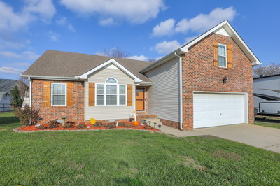 Exterior view of 2110 Gaston Ct in Murfreesboro, TN