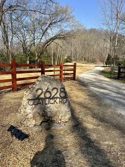 2628 Claylick Rd, NE