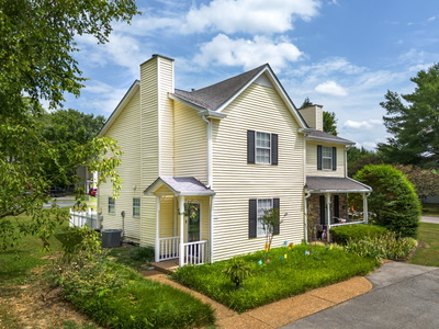 1244 Carriage Park Dr