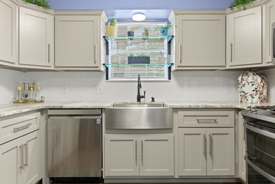 1244 Carriage Park Dr