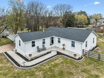 Exterior view of 206 Lookout Dr in Columbia, TN