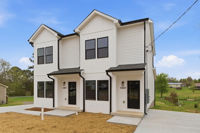 Exterior view of 267 W Spring St in Smithville, TN