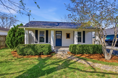Exterior view of 1164 Brookwood Ave in Franklin, TN